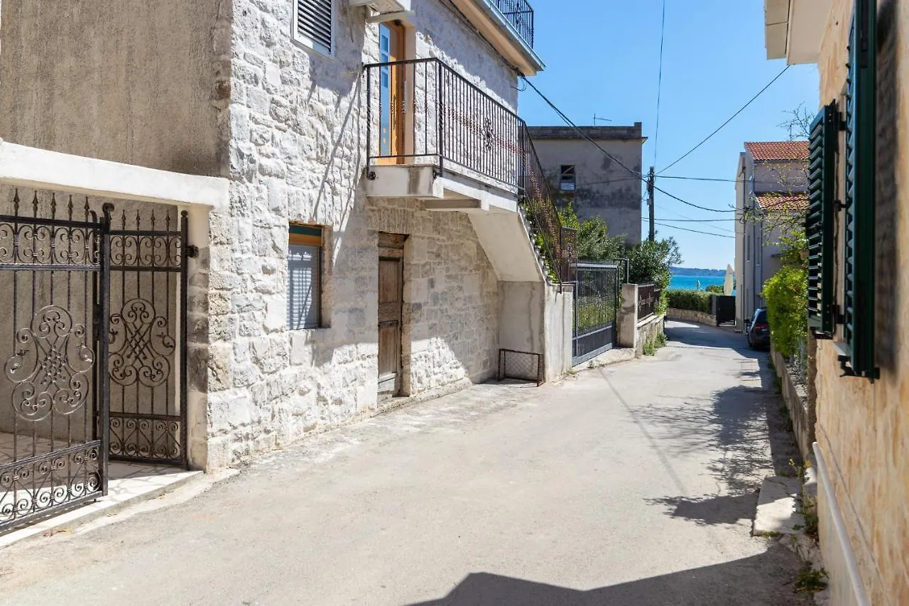 Apartment Grafulin Kastela Croatia