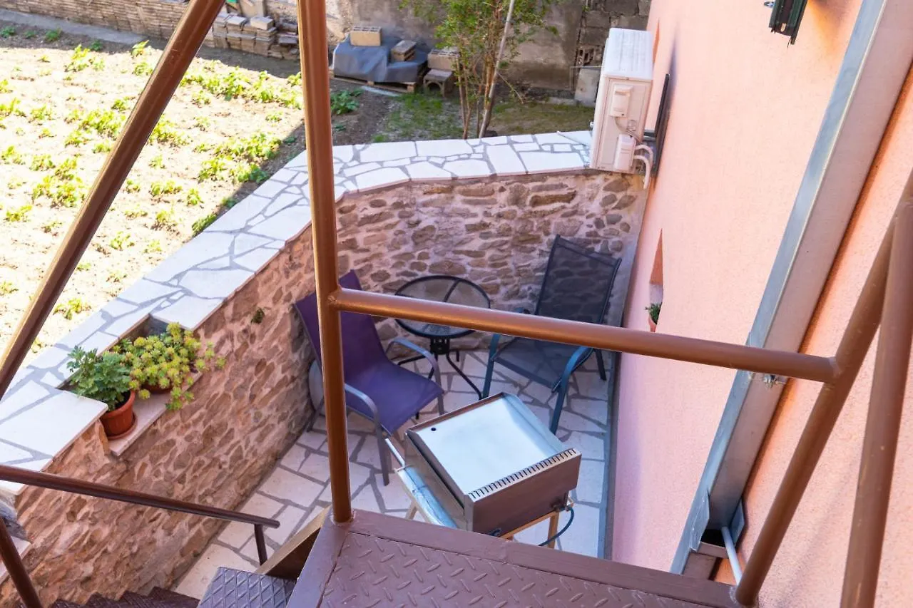 Apartment Grafulin Kastela 0*,